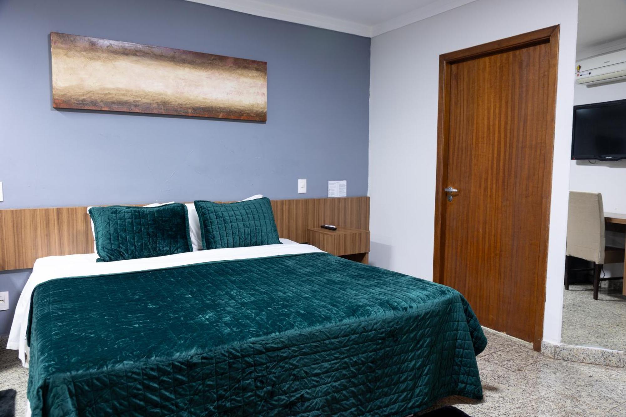 Bombonato Palace Hotel Uberaba Esterno foto