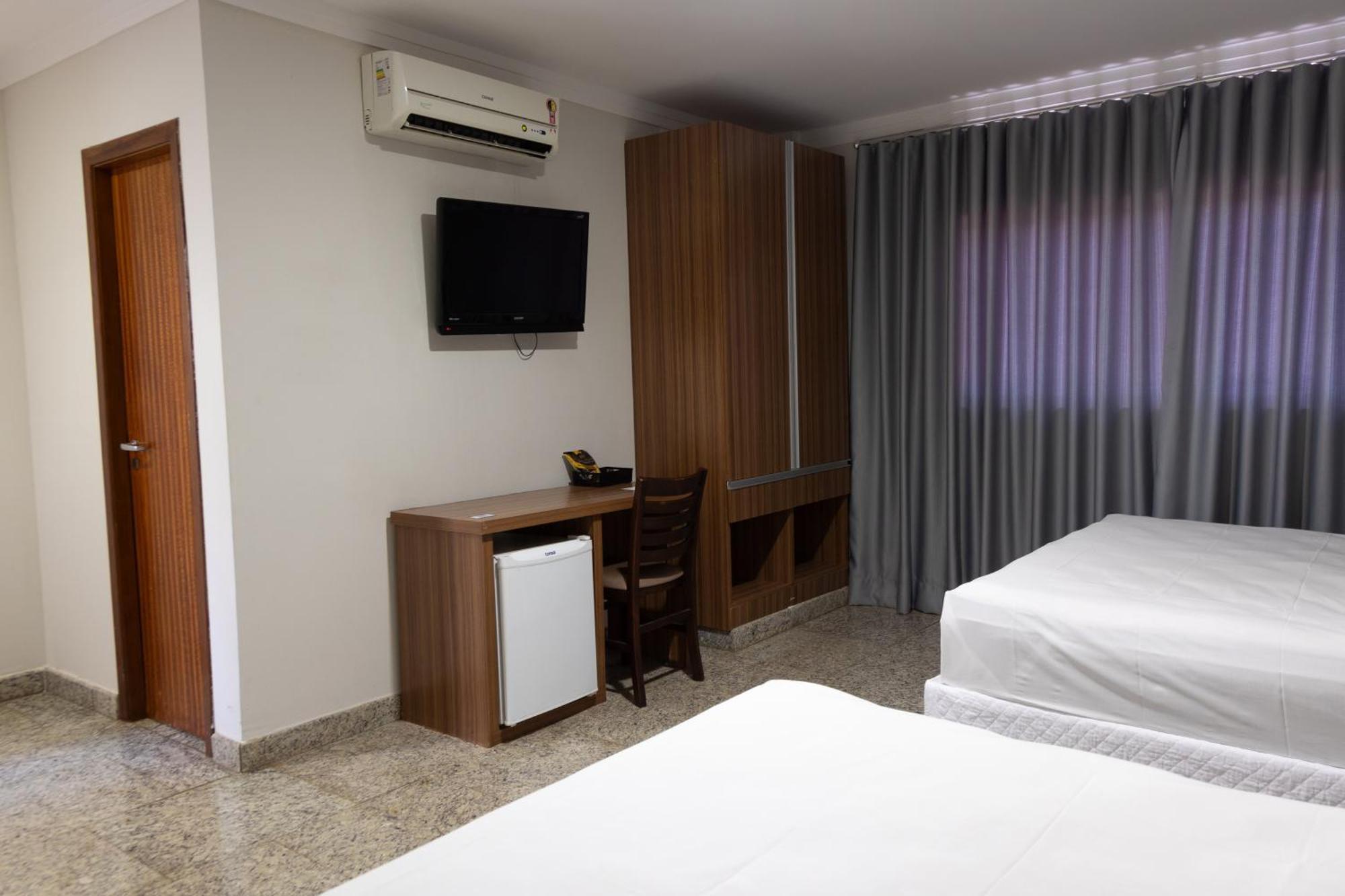 Bombonato Palace Hotel Uberaba Esterno foto